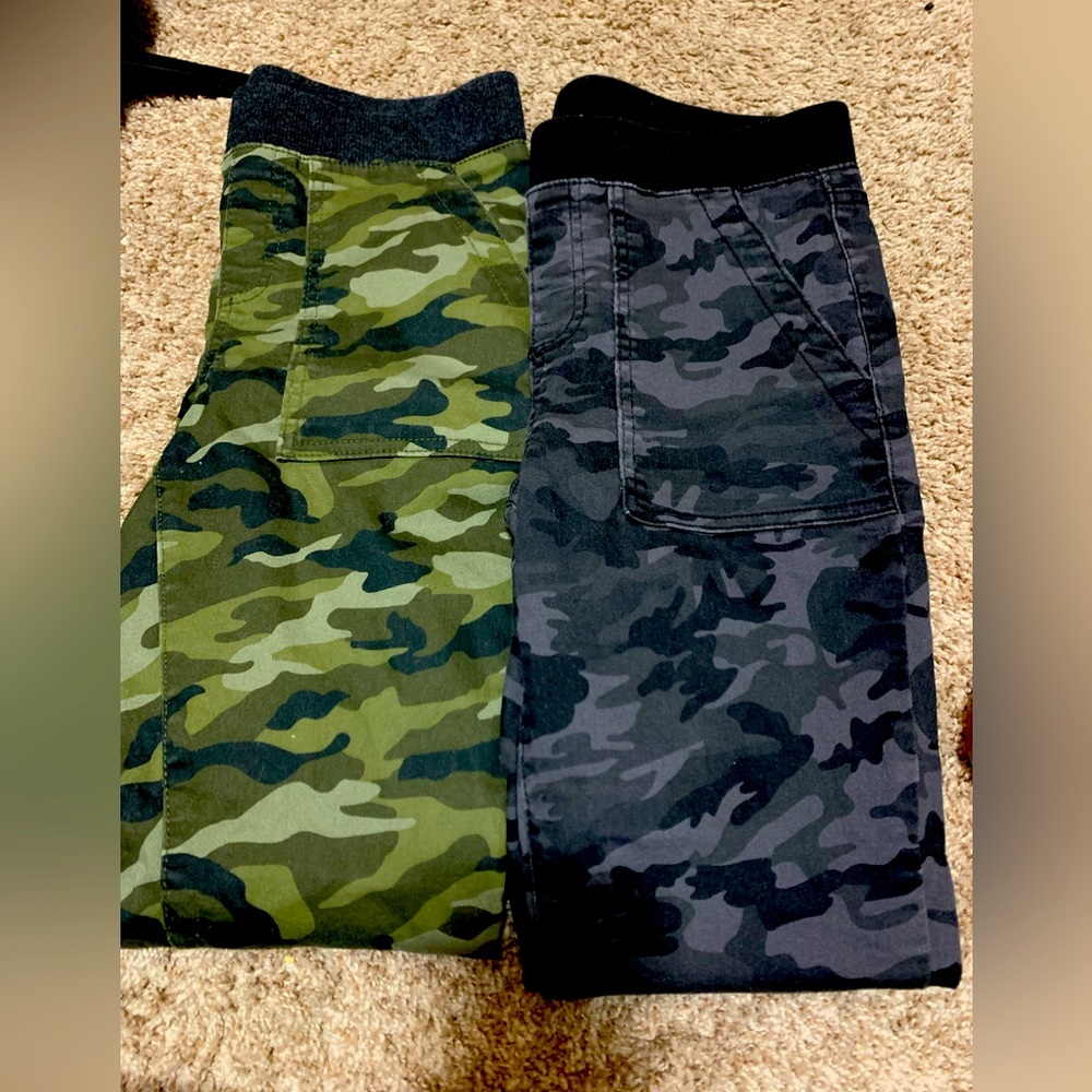 Juniors camo jeggings